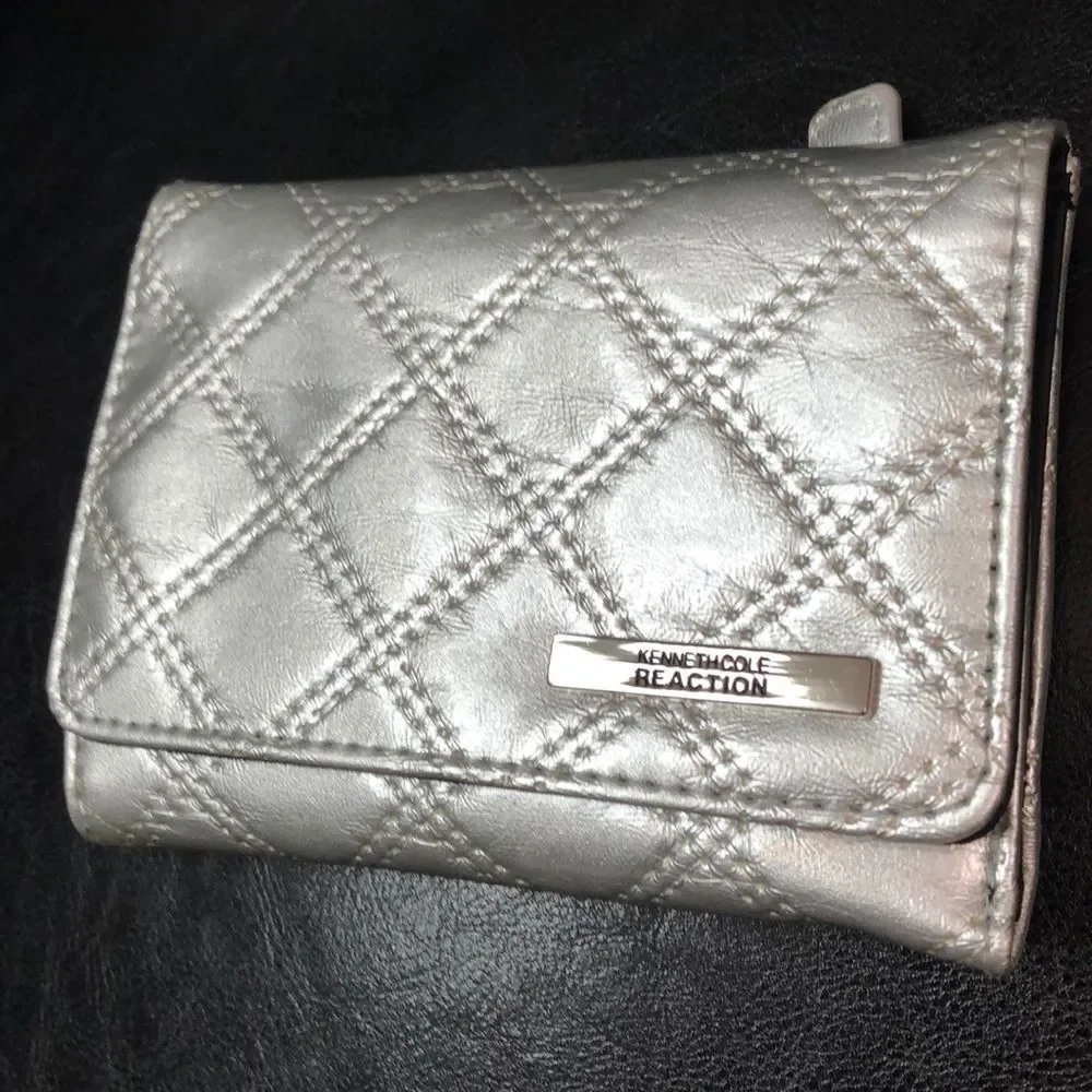 Kenneth Cole REACTION Wallet